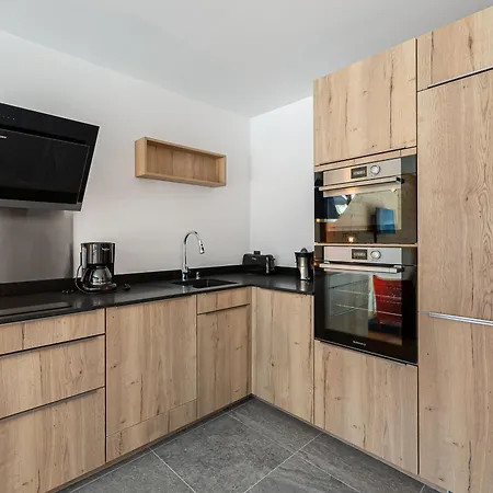 A Avec Parking Et Wi-fi Inclus - Fr-1-563-74 Apartamento *